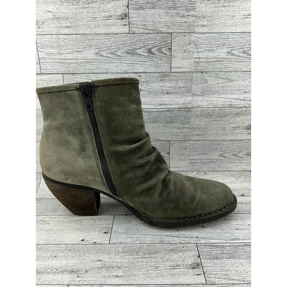 Born‎ Tarkiln Olive Green Suede Slouch Ankle Boots Men Size 9M Wood Block Heel